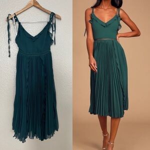 Never a Dull Moment Emerald Green Pleated Tie-Strap Midi Dress